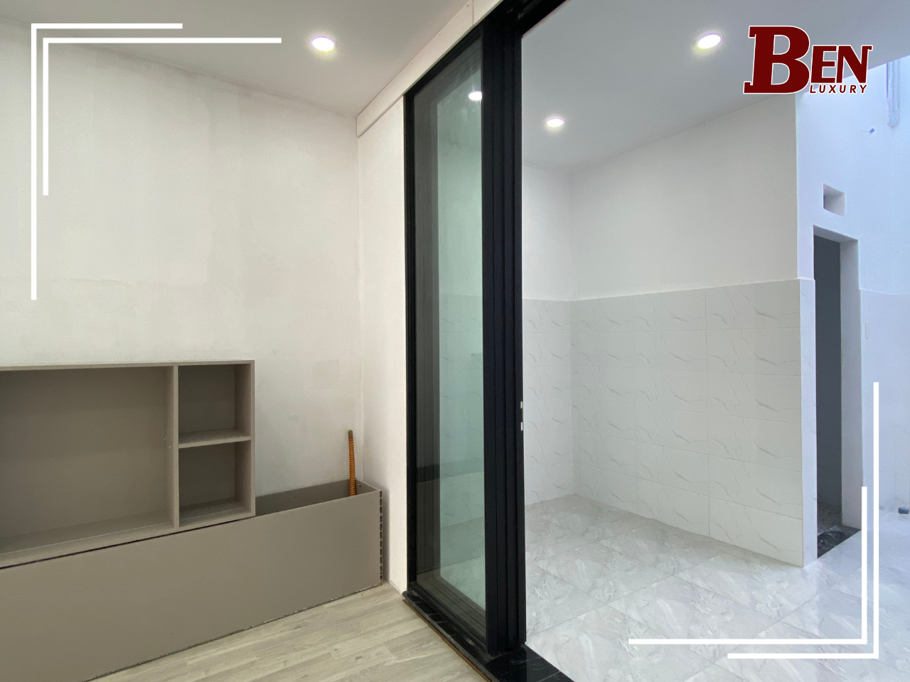 BENLuxury - Cửa lùa showroom VLA