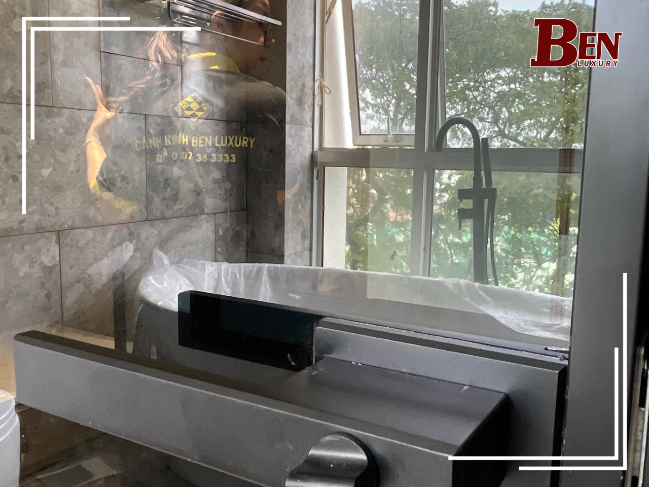 BENLuxury - Cửa Slim công trình sân bay