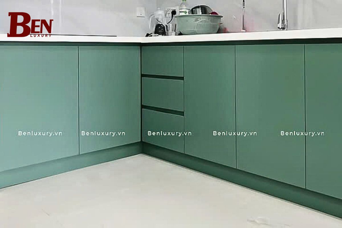 tu bep nhua co phu hop voi khong gian nho 1