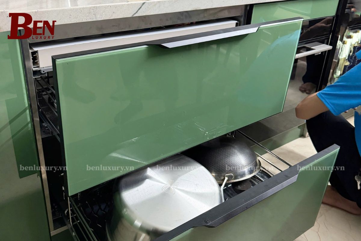 Phụ Kiện Tủ Bếp Inox Có Bị Hư Không? Khi Nào Cần Thay Thế?