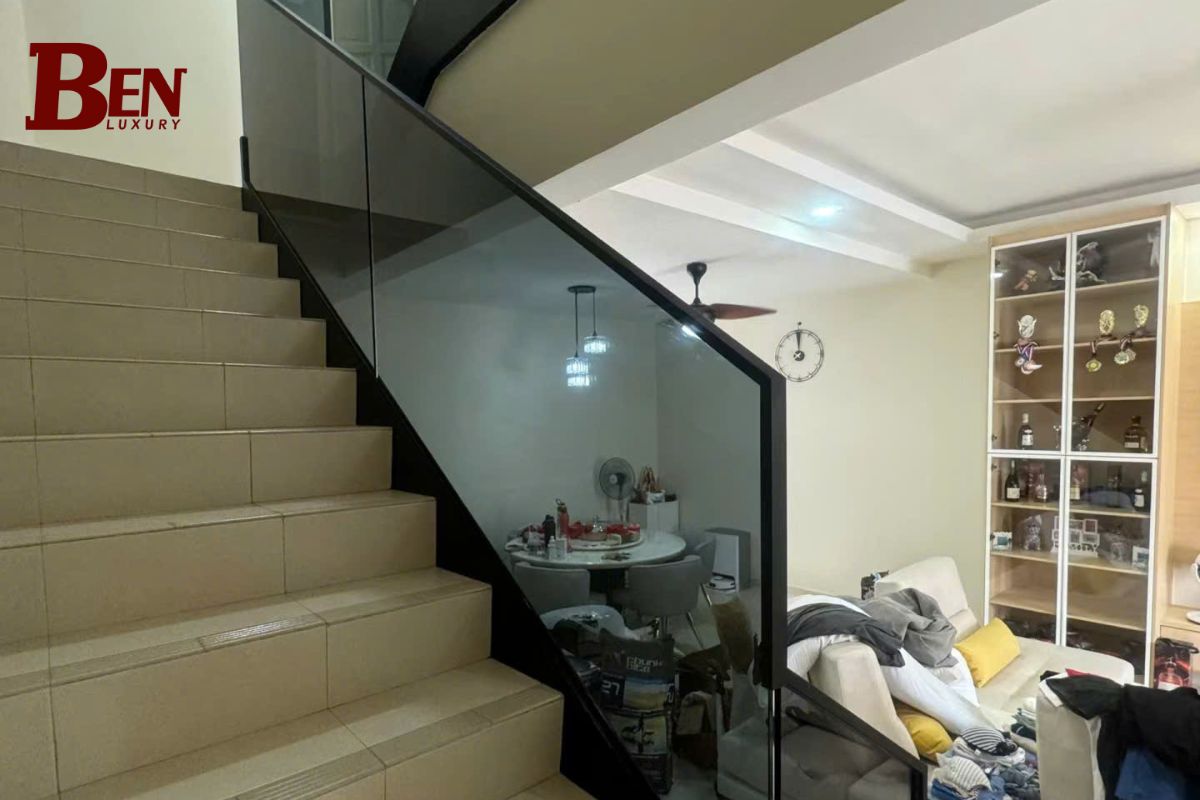 tay vin inox benluxury cho ban cong lan can tai sao ngay cang duoc ua chuong 5
