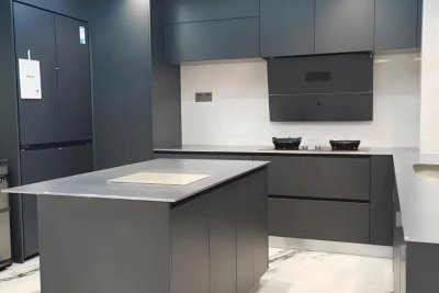 Hoàn Thiện Tủ Bếp Nhôm Tổ Ong Kết Hợp Inox Cao Cấp Cho Căn Hộ Tối Giản