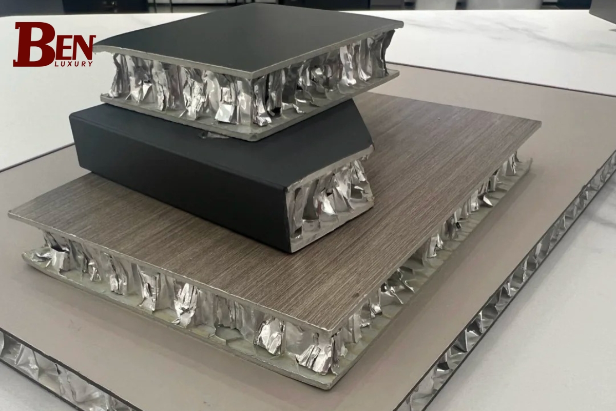 Bảng Giá Tấm Nhôm Tổ Ong Mới Nhất 2025 & 4 Lưu Ý Quan Trọng Trước Khi Chọn Mua