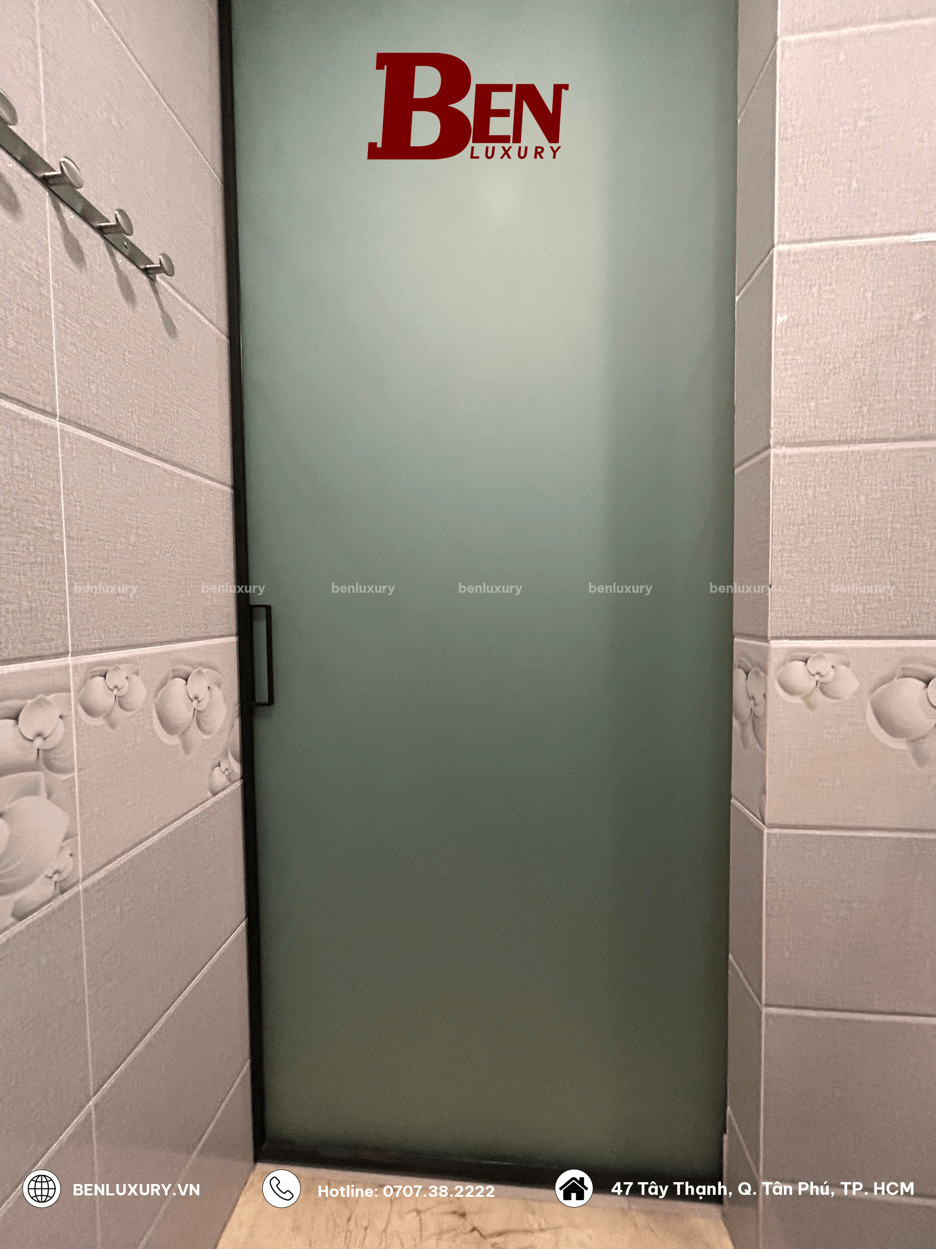 hoan thien cua nhom slim mo quay cho phong toilet  toi gian rieng tu hien dai cung benluxury 2