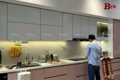 Tủ Bếp Inox Hiện đại Phối Màu Pastel – Dự Án Bếp Chữ I Của Benluxury