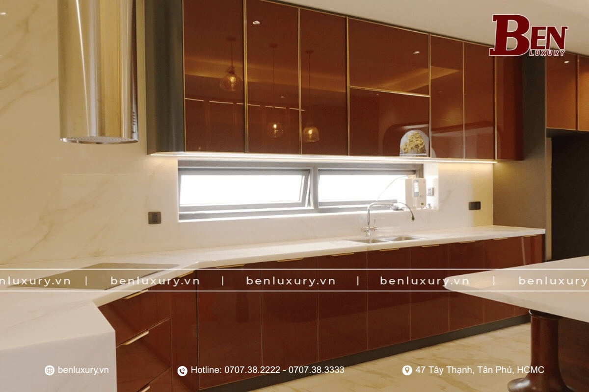 bao gia gia cong thung nhom tam va canh kinh tu bep benluxury moi nhat thang 7 2025 4