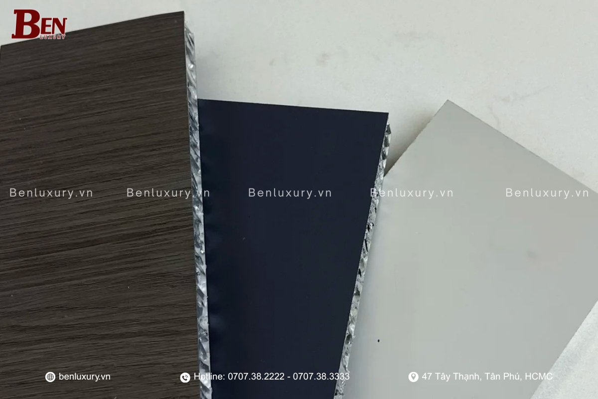 Tấm Nhôm Tổ Ong Benluxury: Ổn Định Nhiệt, Không Biến Dạng Cho Thùng & Lưng Tủ Bếp