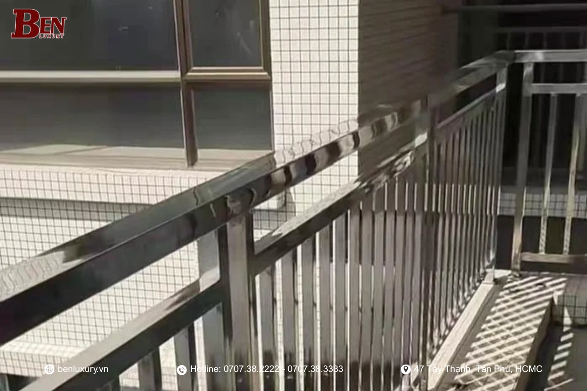 Tay Vịn Inox 304 – Giải Pháp Thẩm Mỹ Và Bền Vững Cho Mọi Công Trình Hiện Đại