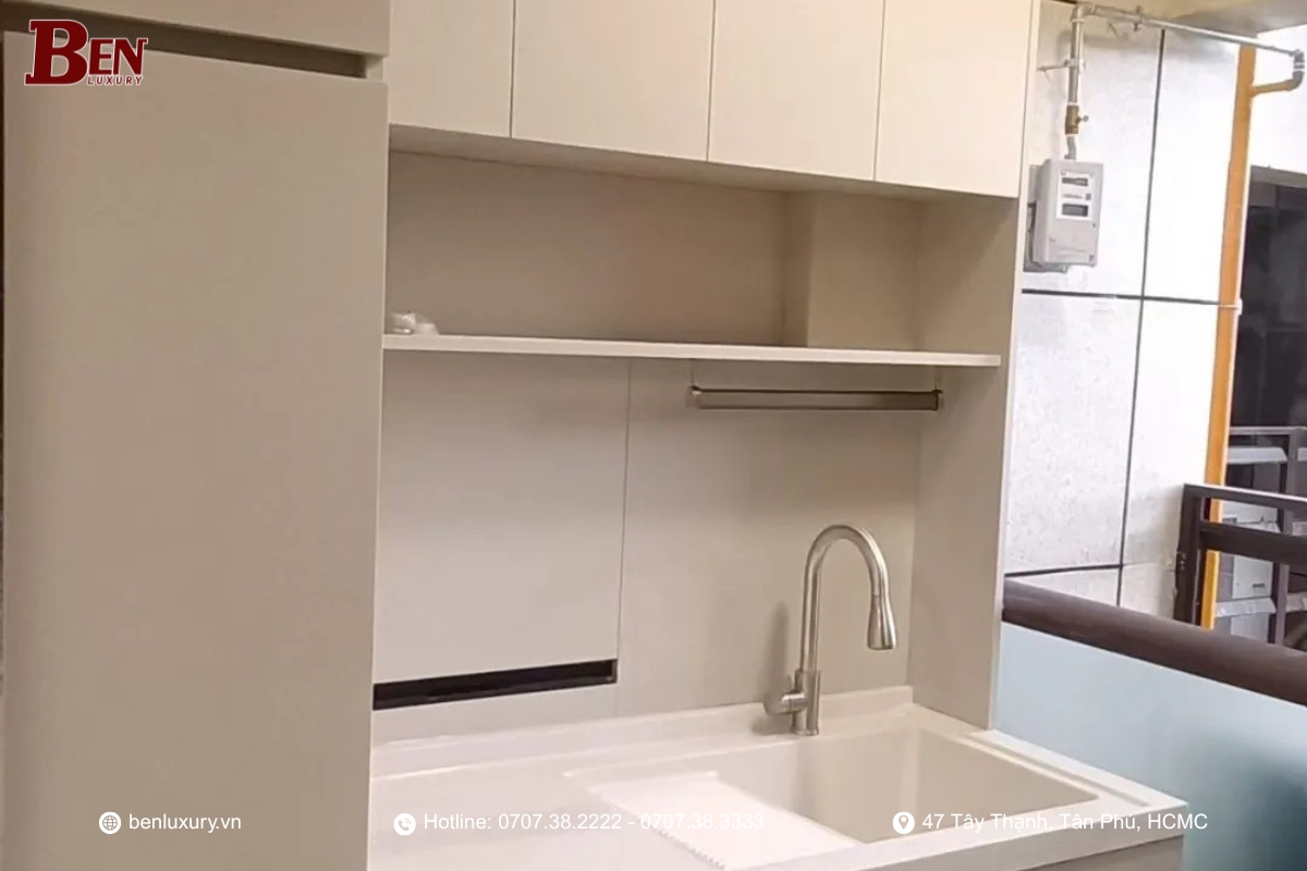 tu bep tu tam nhom to ong  giai phap vat lieu hien dai chong am 5