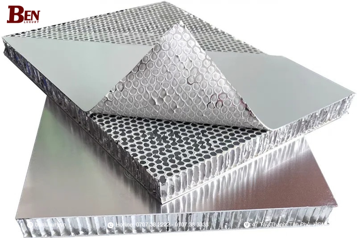 vi sao tam nhom to ong la vat lieu ly tuong cho container lanh tau dien va xe hoi 2