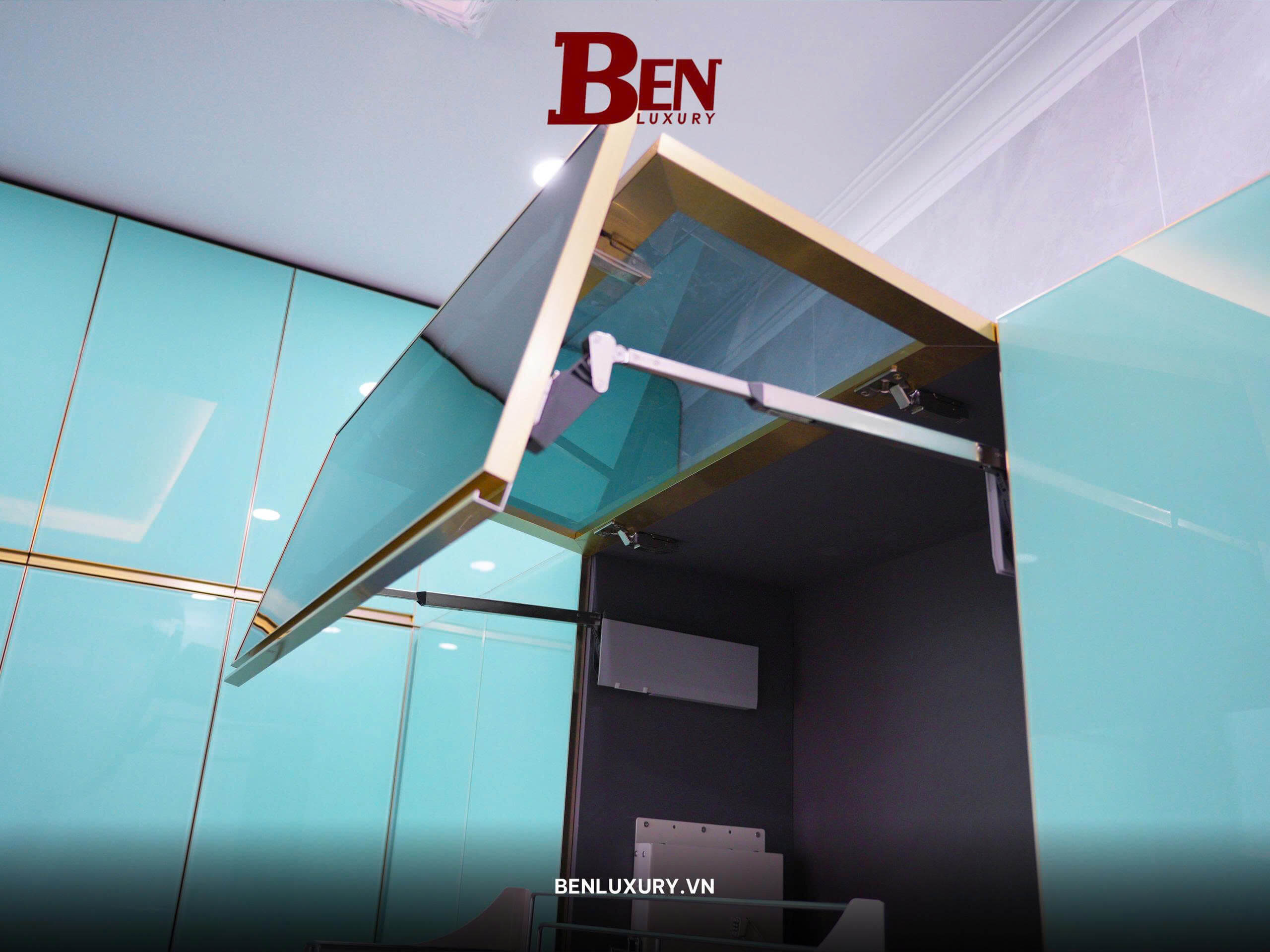 tu bep canh kinh tay nam am ma vang du an ket hop inox 304 hop kim nhom cao cap 9