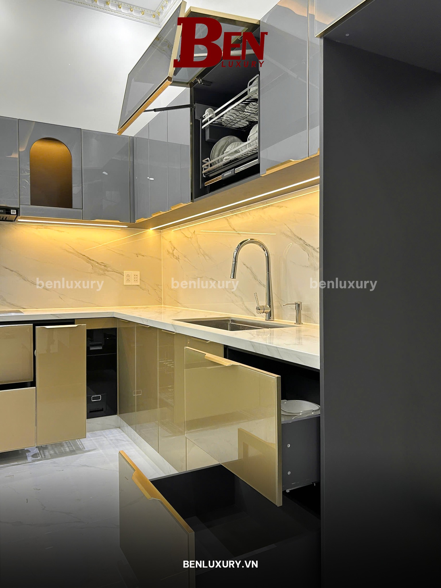 hoan thien du an tu bep nhom hop kim tai nha khach quan 1 tphcm 5