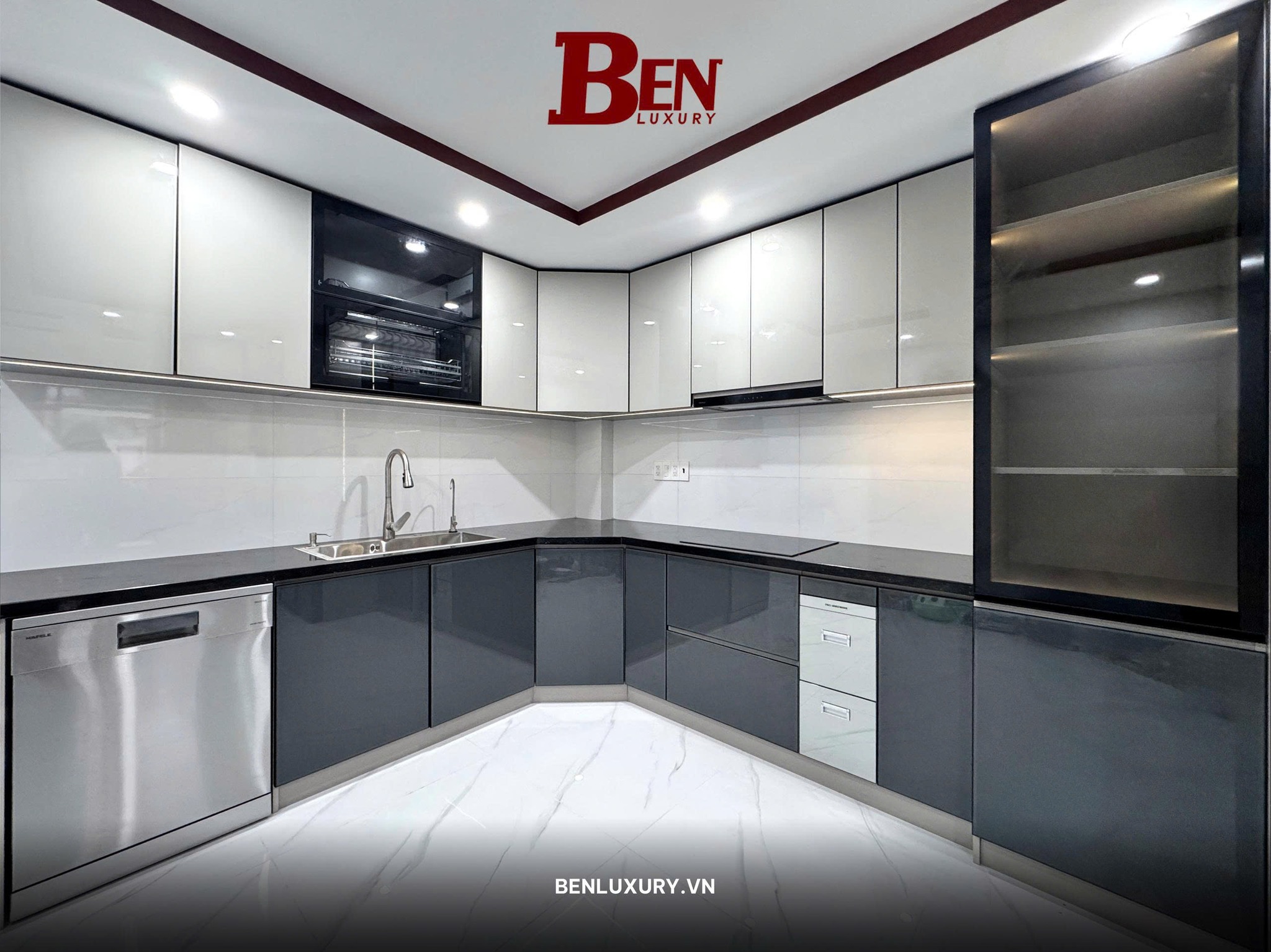 Hoàn Thiện Dự Án Tủ Bếp Nhôm Nguyên Tấm Hợp Kim Cánh Kính Tại Thủ Đức