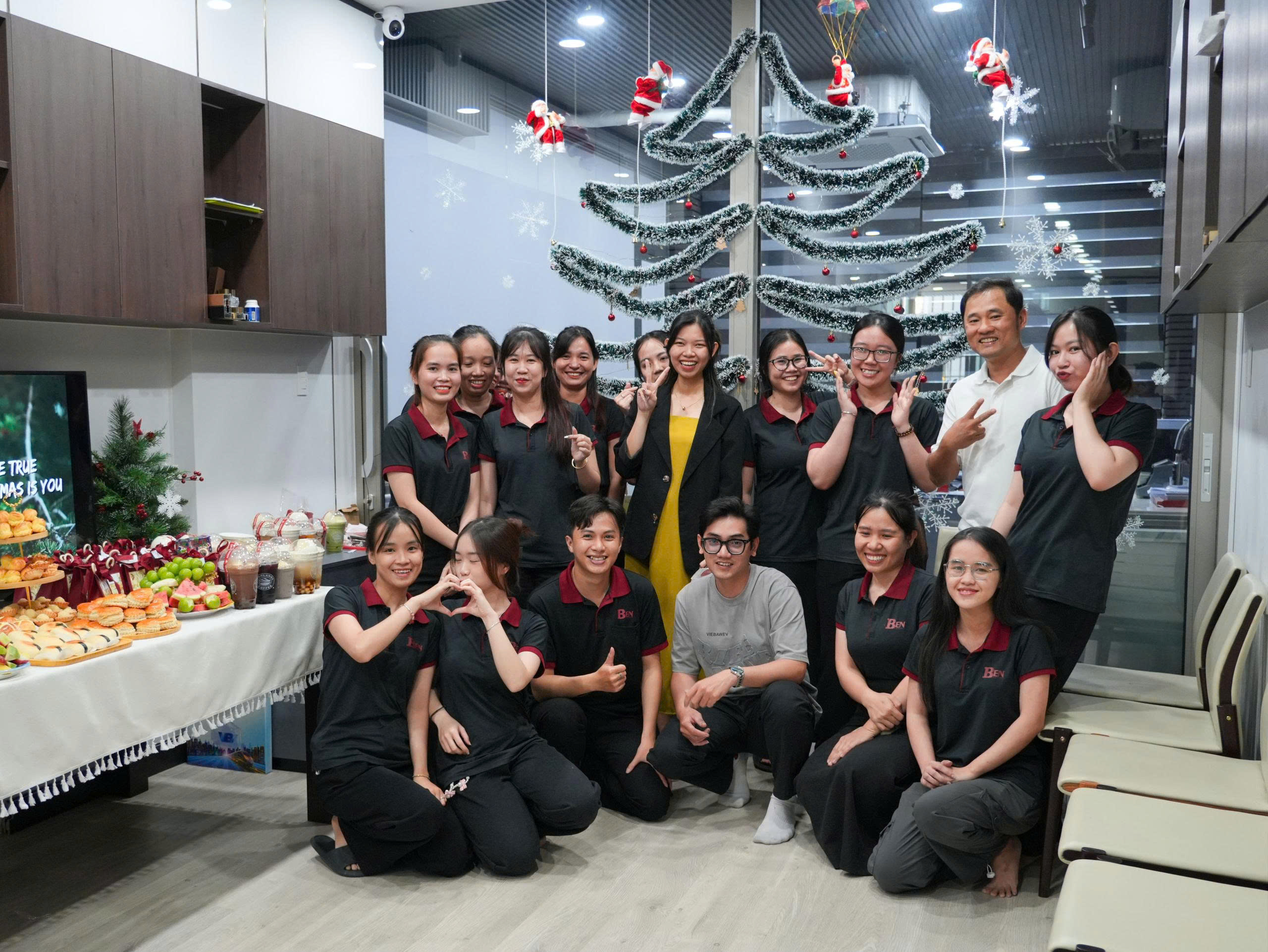 khoanh khac giang sinh am ap va ket noi tai gia dinh benluxury 6