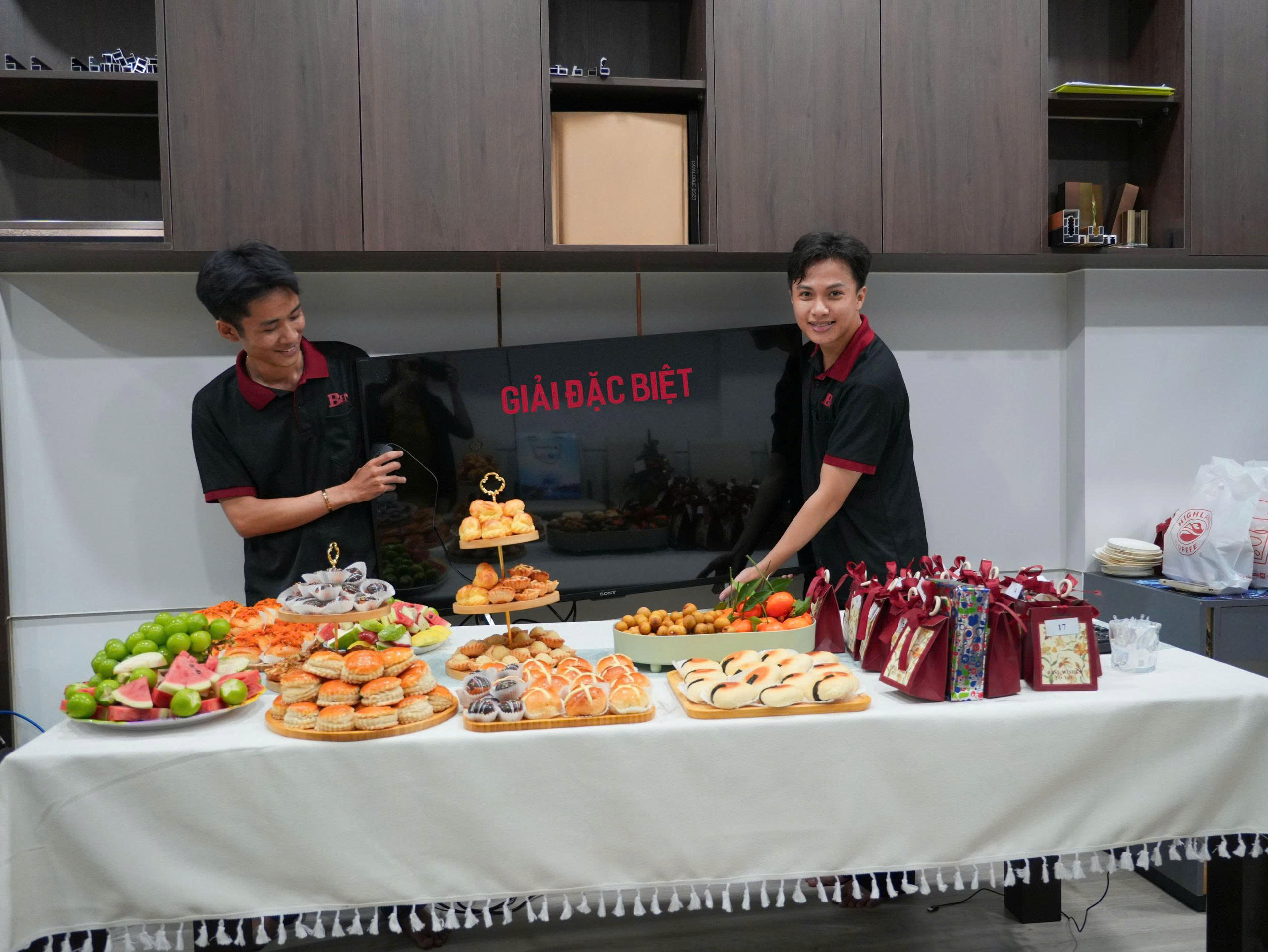 khoanh khac giang sinh am ap va ket noi tai gia dinh benluxury 7