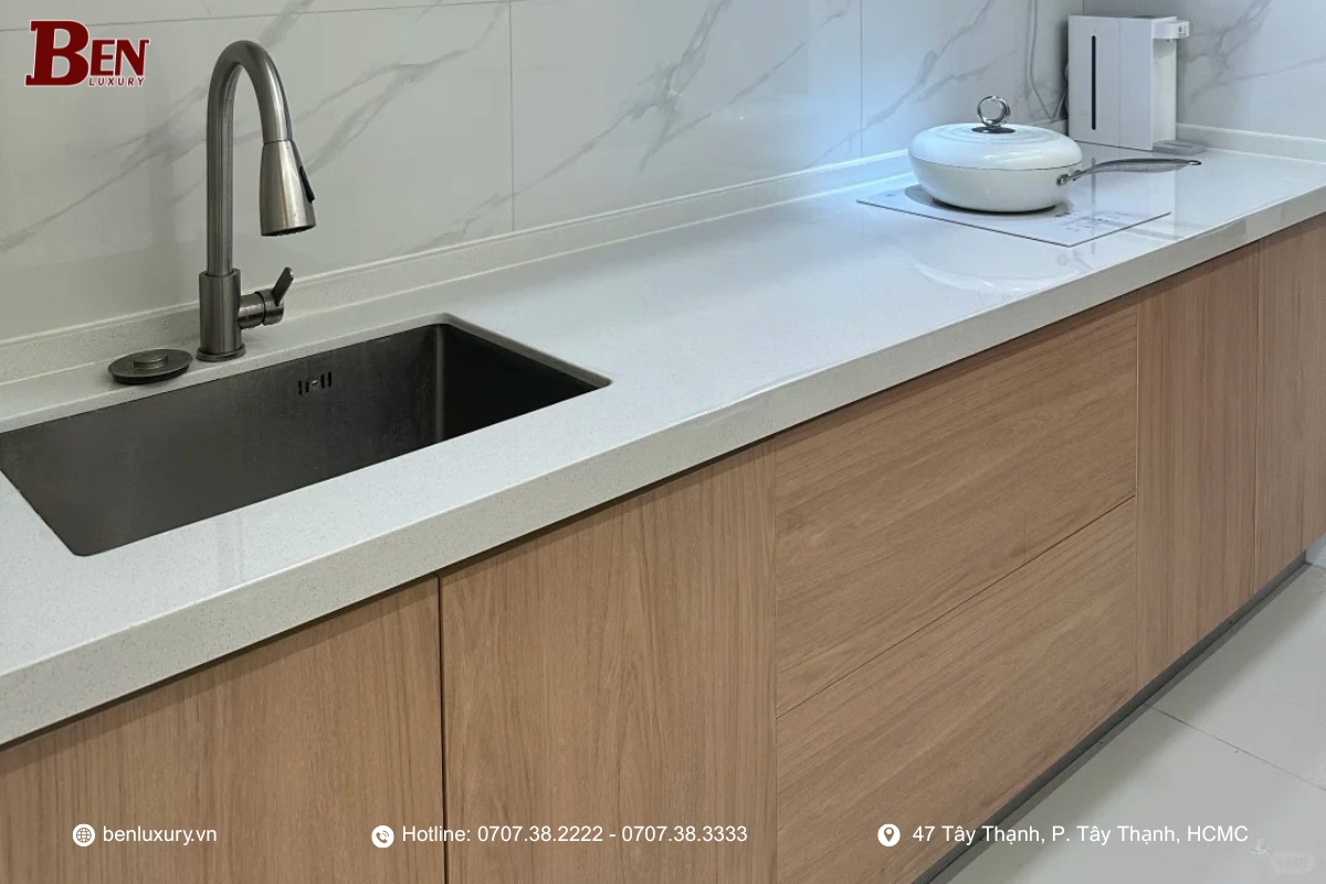 khi nao khong nen dung tam nhom to ong cho tu bep 5