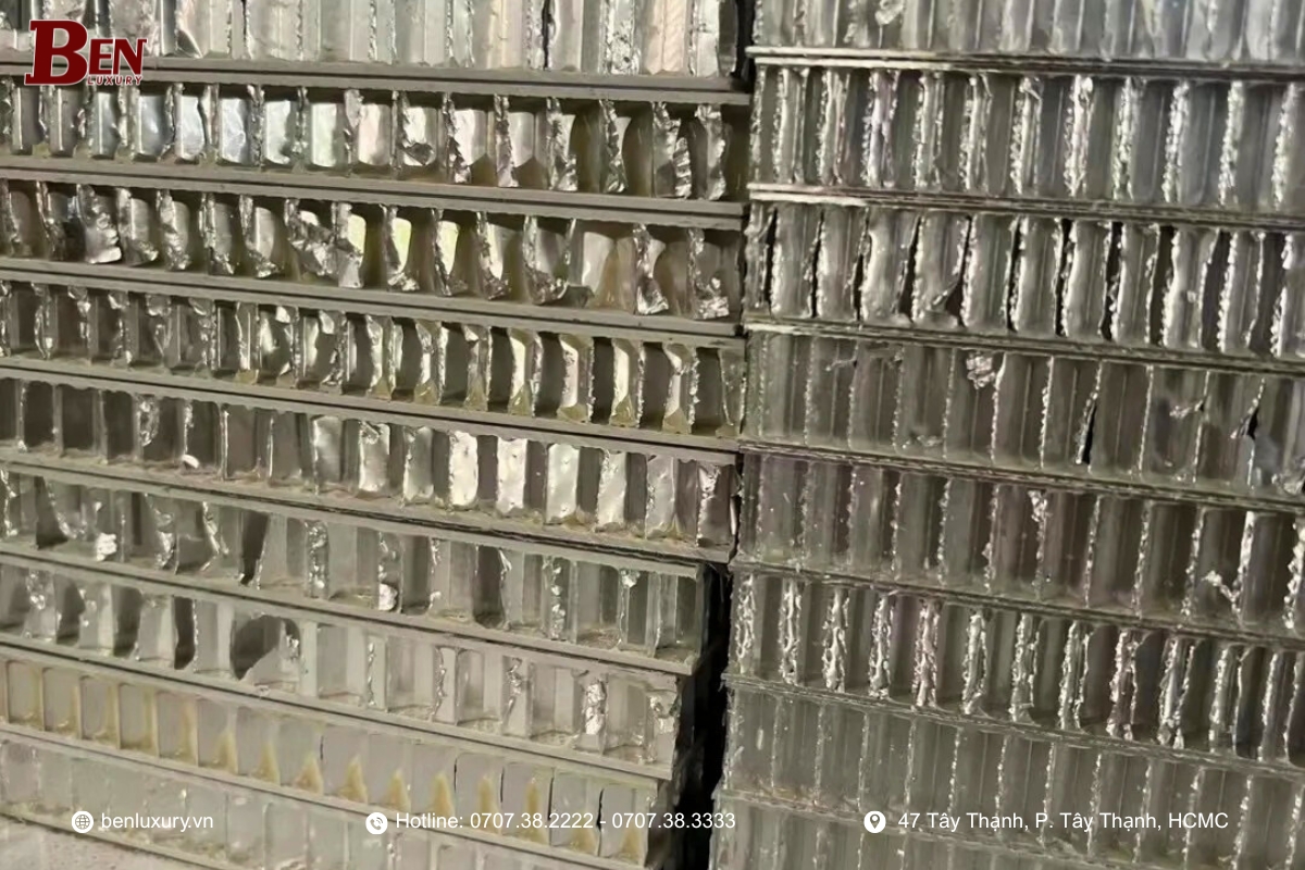 khi nao khong nen dung tam nhom to ong cho tu bep