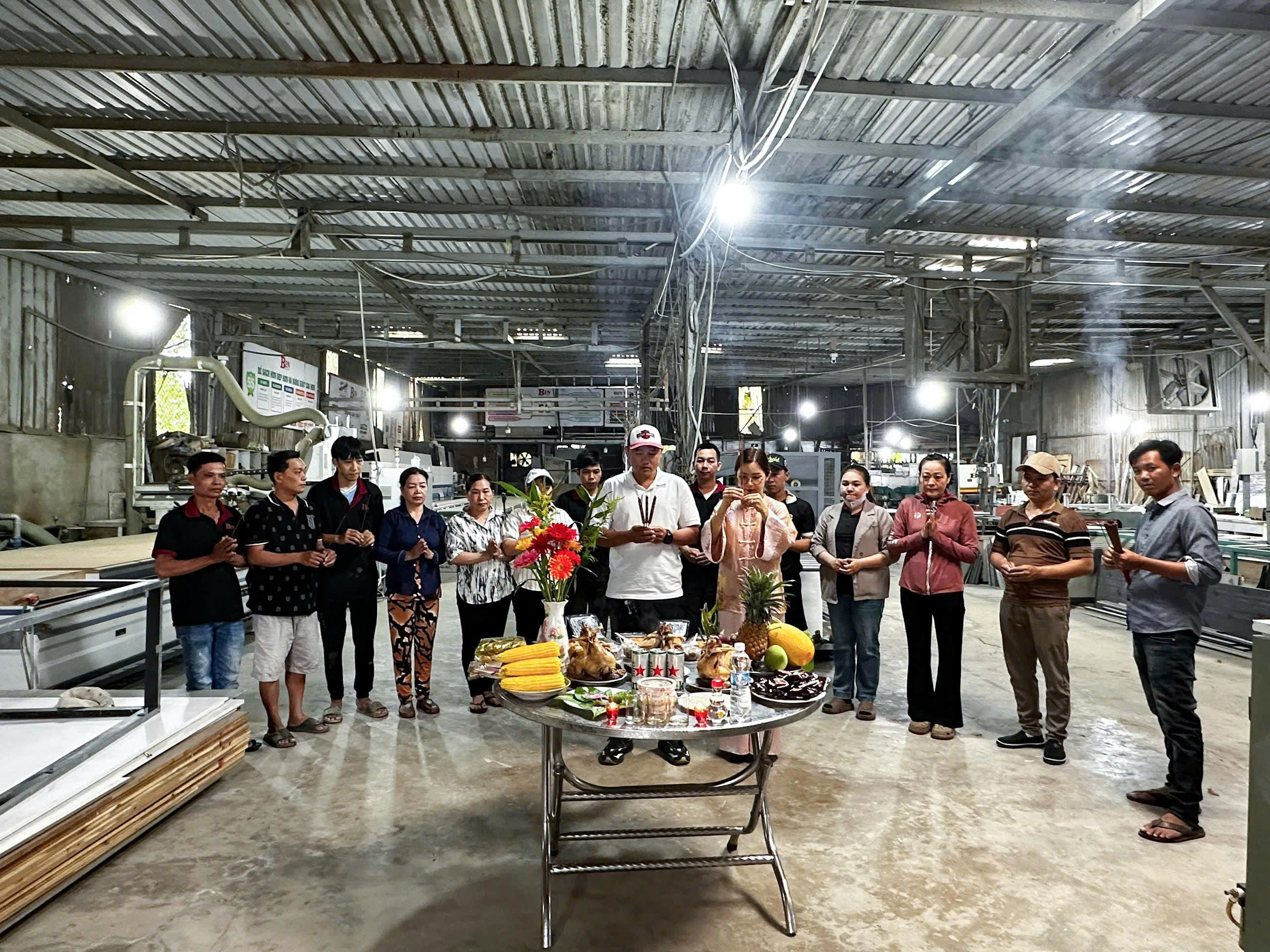 le cung via than tai mung 10 via than tai nam binh ngo 2026 12
