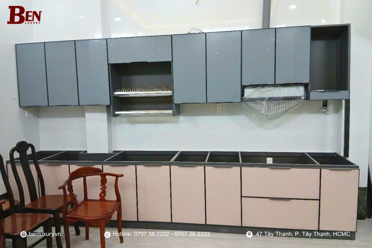 tam nhom cai tien phu hop bep nho tiet kiem hay bep lon chu l u 2