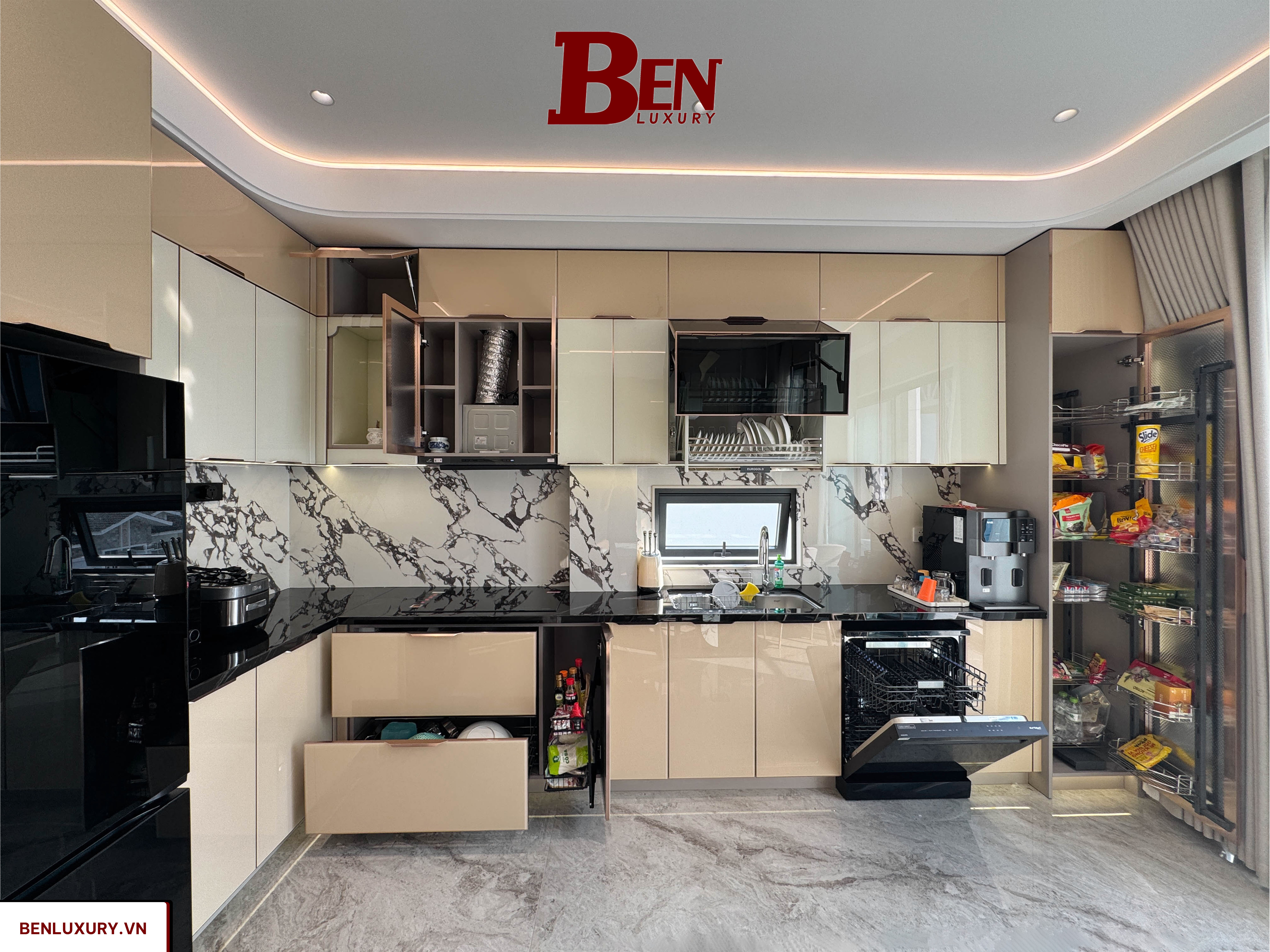 tu bep nhom hop kim nguyen tam xam bac tay nam cnc hong bong tinh te 5