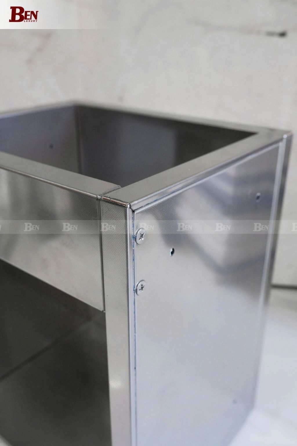 5 yeu to tao nen su khac biet gia cua thung tu bep inox 304 3 lop 12