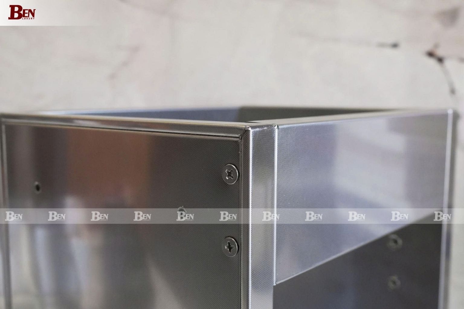 5 yeu to tao nen su khac biet gia cua thung tu bep inox 304 3 lop 31