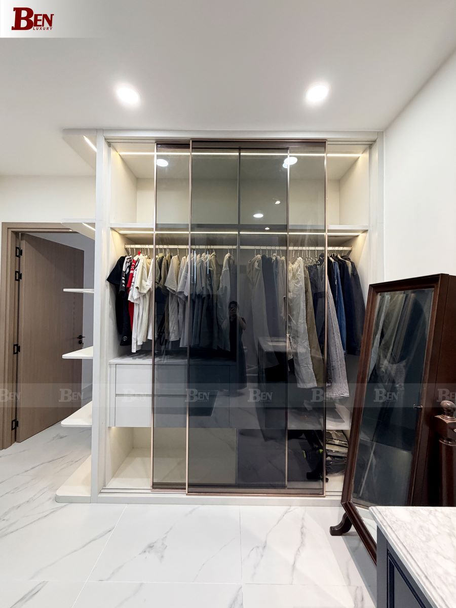 Bàn Giao Thành Công Bộ Tủ Áo Cửa Lùa 2 Cánh Đảo Chiều Ray Âm Tại Quận 11