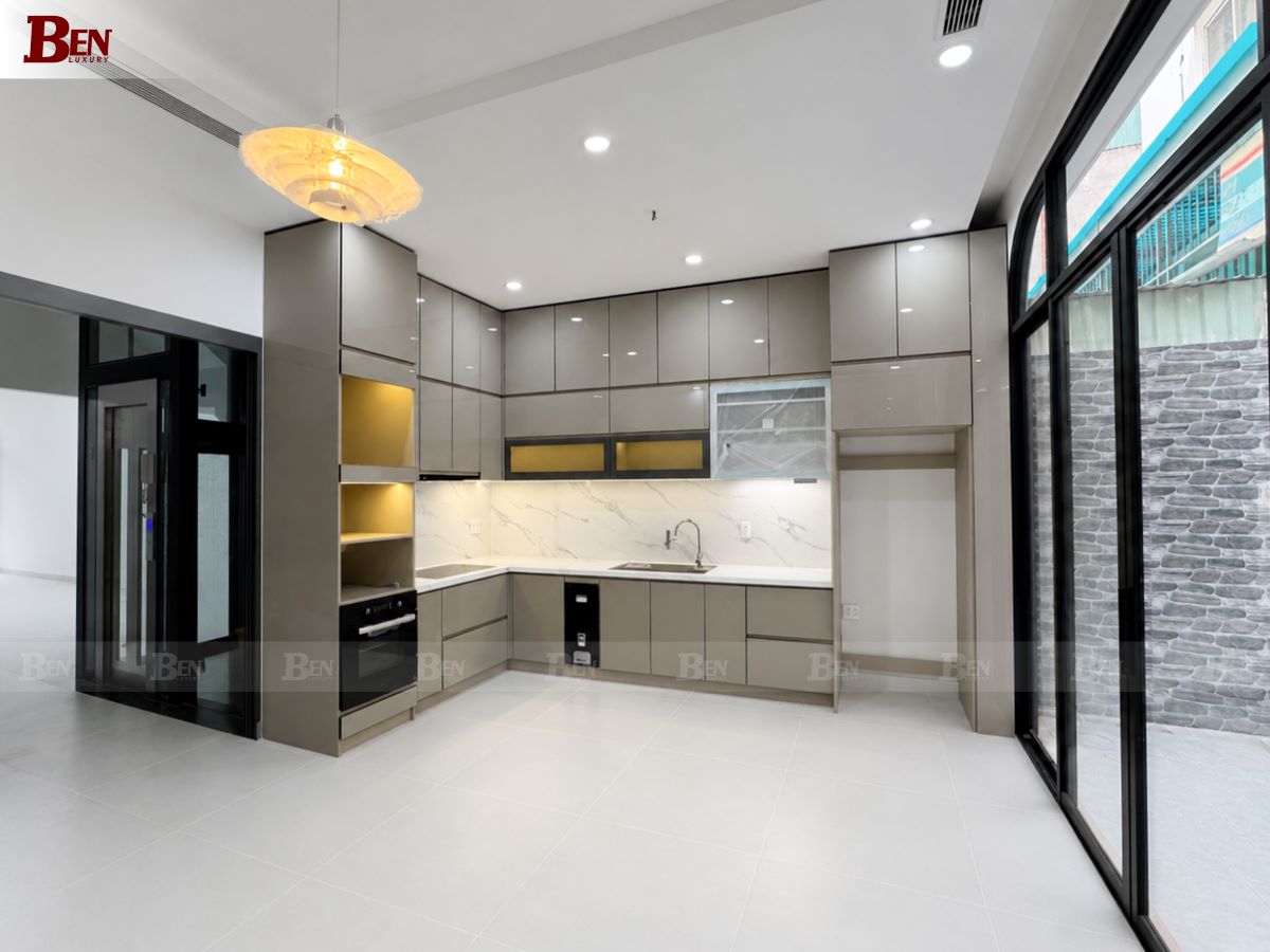 Bộ Tủ Bếp Nhôm Tấm Vân Vải Độc Đáo Tại KDC Trung Sơn, Quận 7 